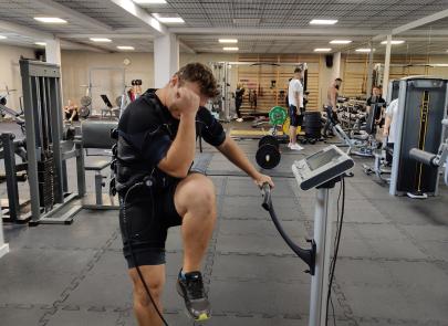 Odkryj moc treningu EMS w Centrum Sportu Raszyn!