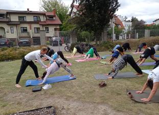 Ostatnia joga w plenerze tego lata – dołącz dziś!