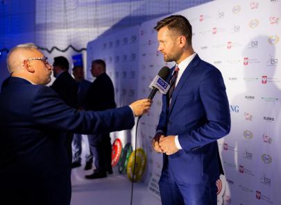 Minister sportu i turystyki Kami Bortniczuk