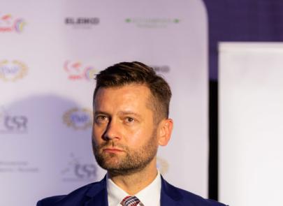 Minister sportu i turystyki Kami Bortniczuk