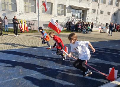 VI Niepodległościowa Sztafeta Międzypokoleniowa