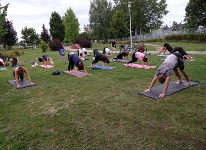 Joga w plenerze – dołącz do nas!