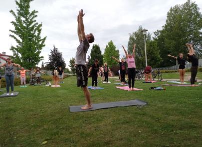 Joga w plenerze – dołącz do nas!